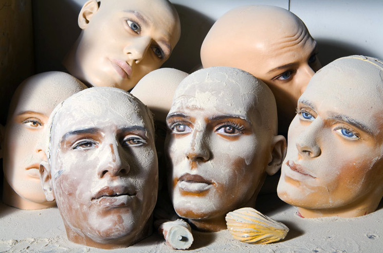 From Amy Fronczkiewicz' Mannequins Project.