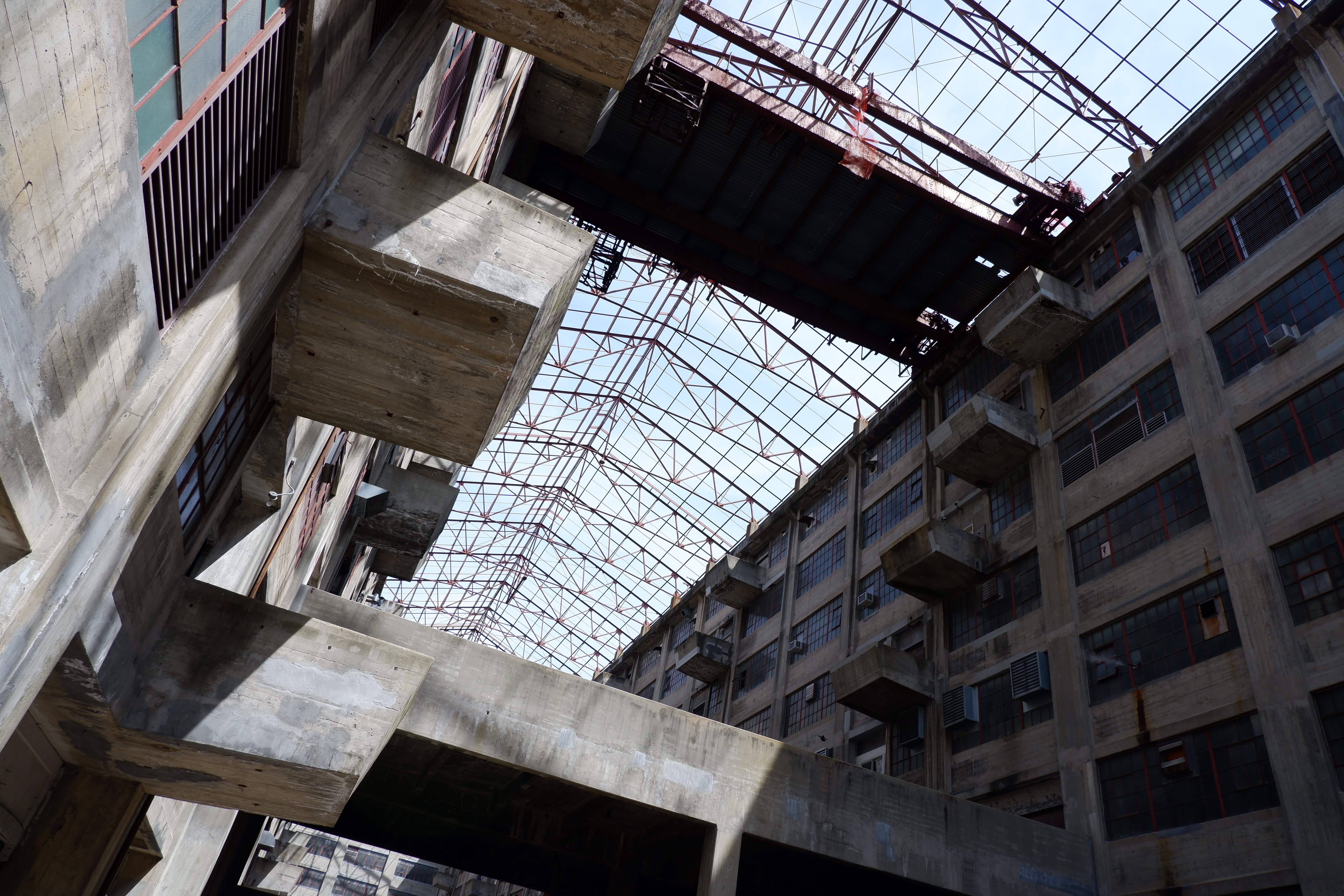Photo of atrium of the Army Terminal showing concrete balconies and skylight